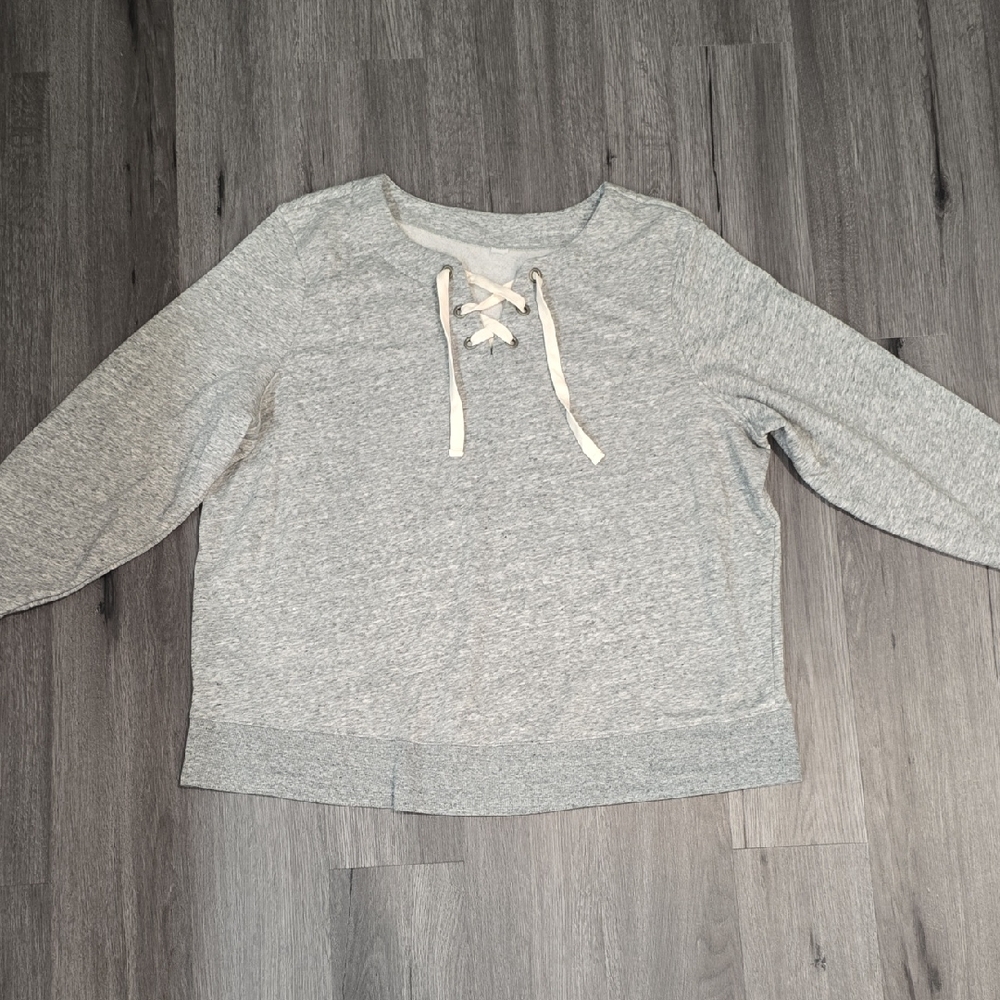 Old Navy Gray V-Neck Sweater